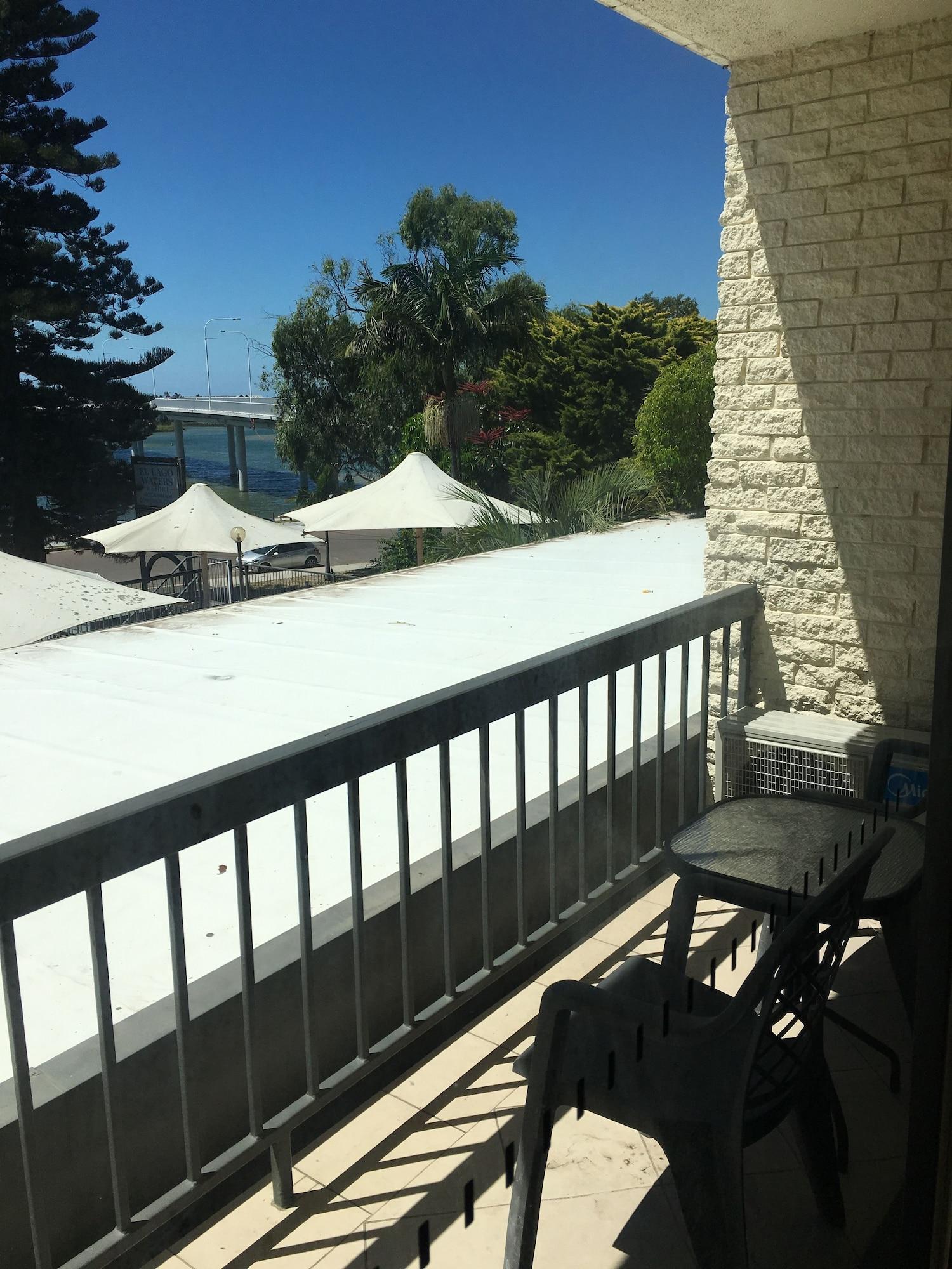 דה אינטרנס El Lago Waters Hotel מראה חיצוני תמונה