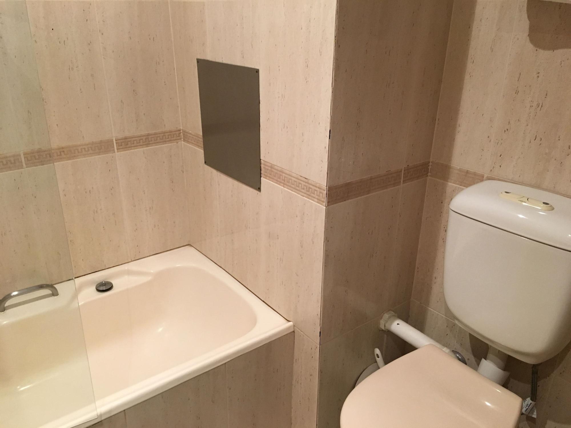 דה אינטרנס El Lago Waters Hotel מראה חיצוני תמונה