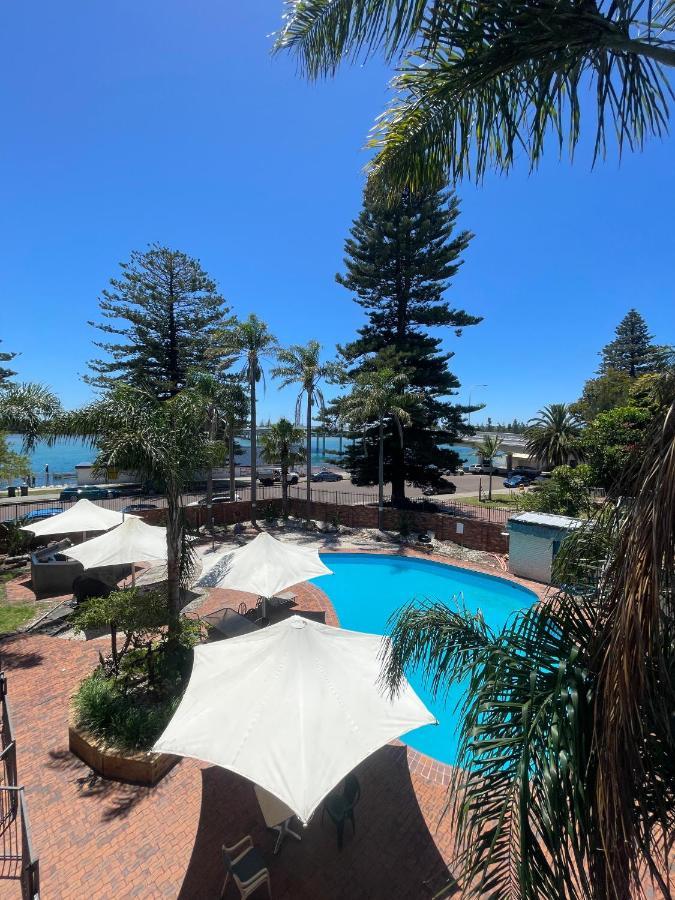 דה אינטרנס El Lago Waters Hotel מראה חיצוני תמונה