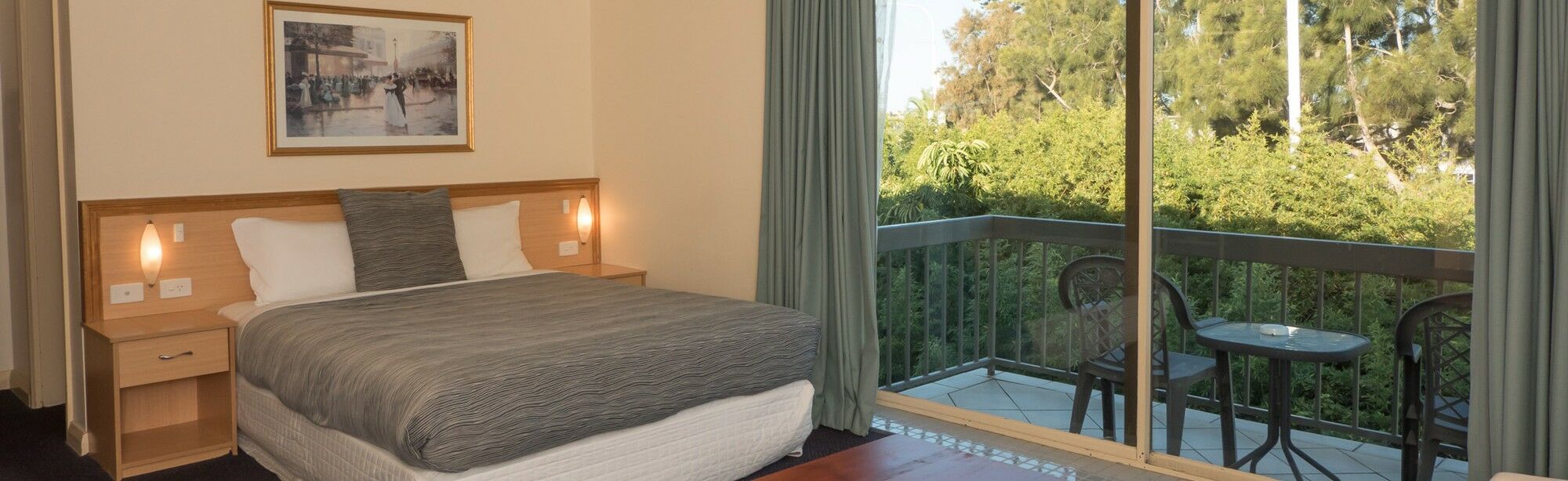 דה אינטרנס El Lago Waters Hotel מראה חיצוני תמונה